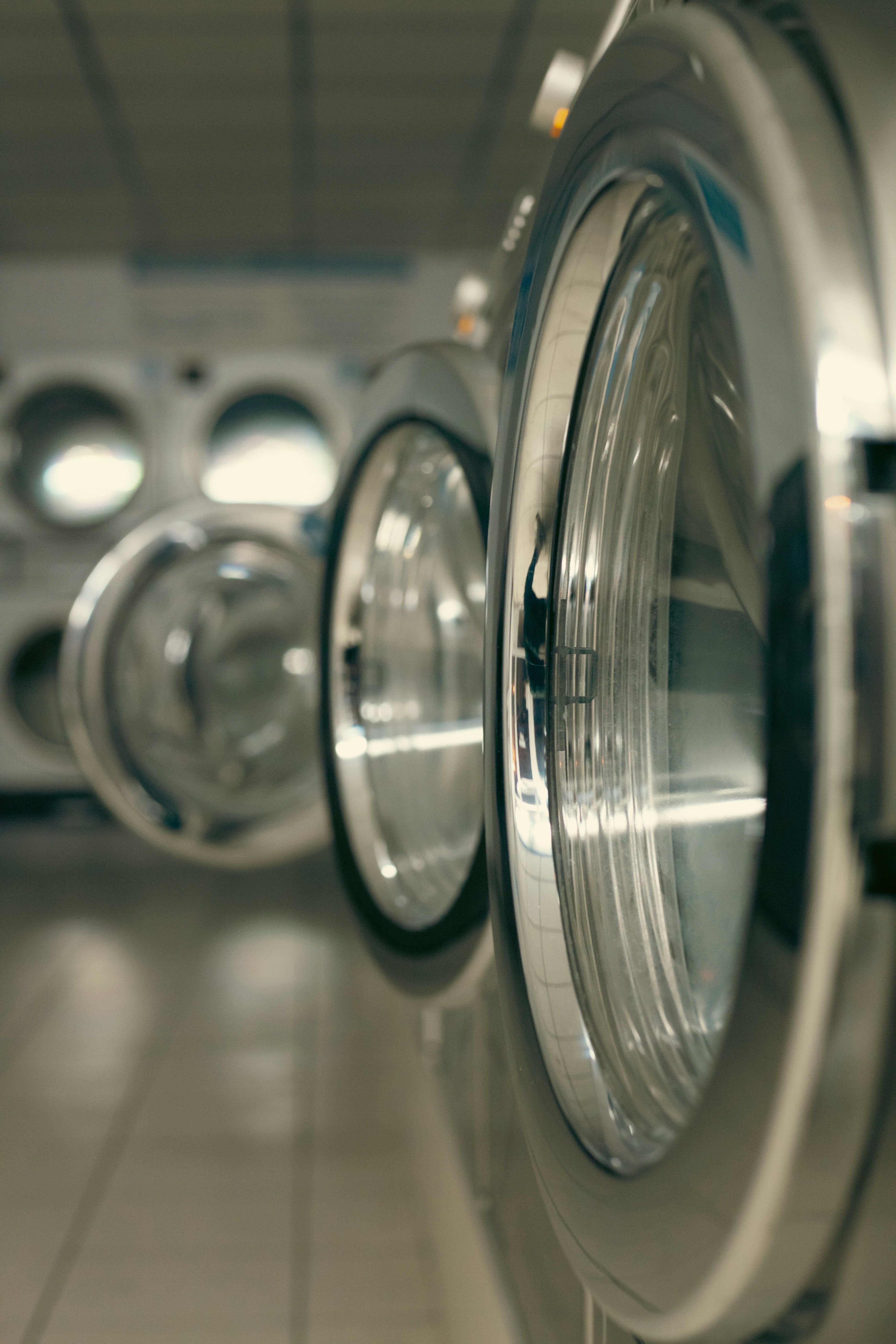 Derniers blogs de l'entreprise sur Risun Plastic Bonding: une nouvelle solution à base de polymère STP pour le PMMA